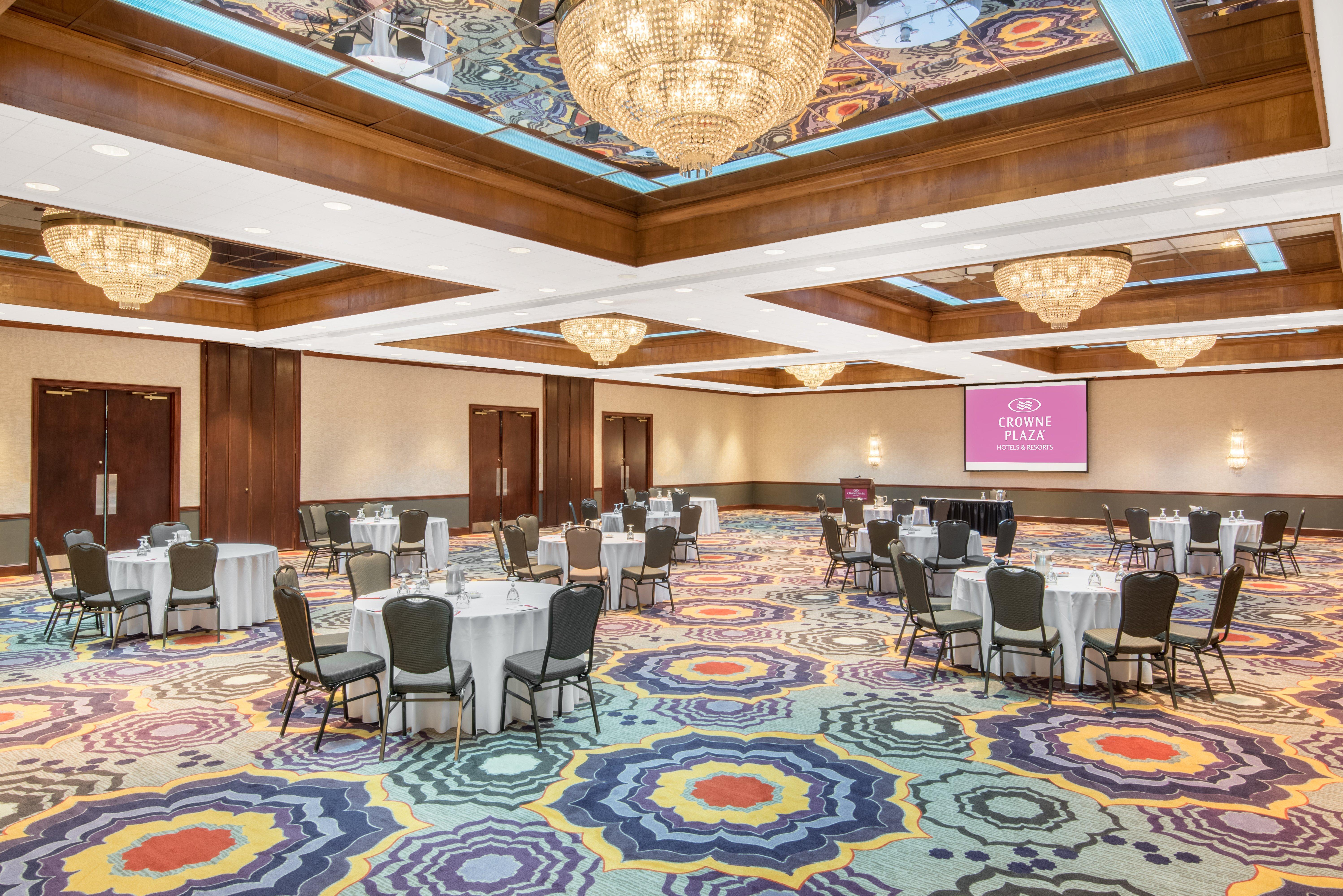 Crowne Plaza Hotel Hickory By Ihg Extérieur photo