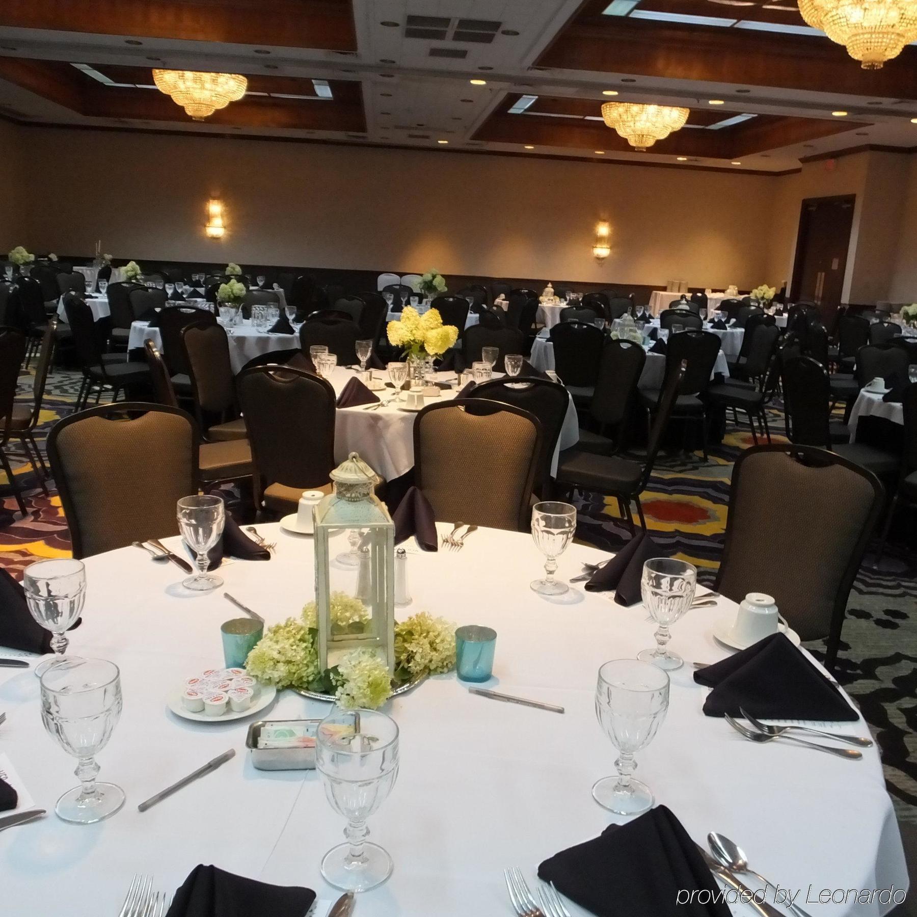 Crowne Plaza Hotel Hickory By Ihg Extérieur photo