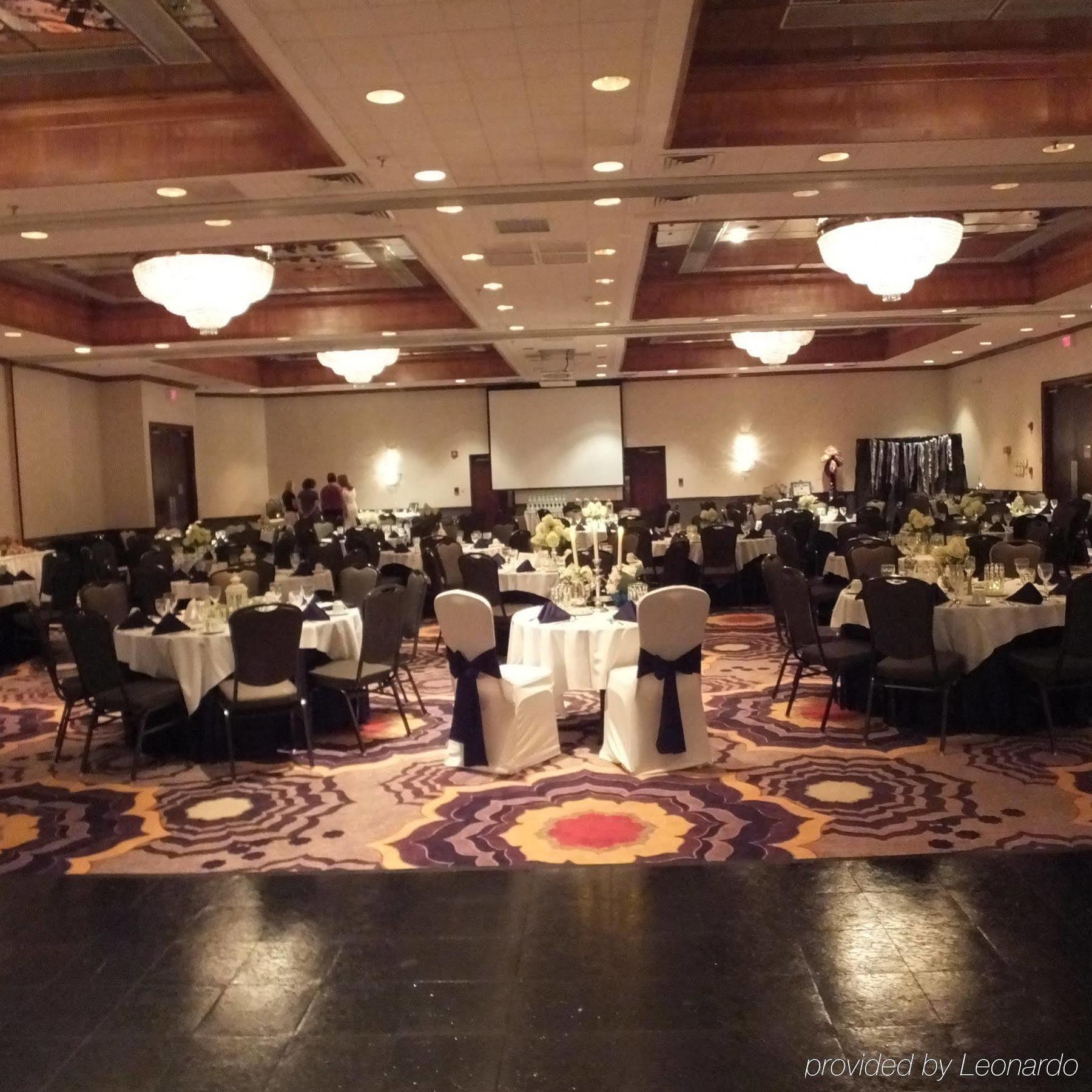 Crowne Plaza Hotel Hickory By Ihg Extérieur photo