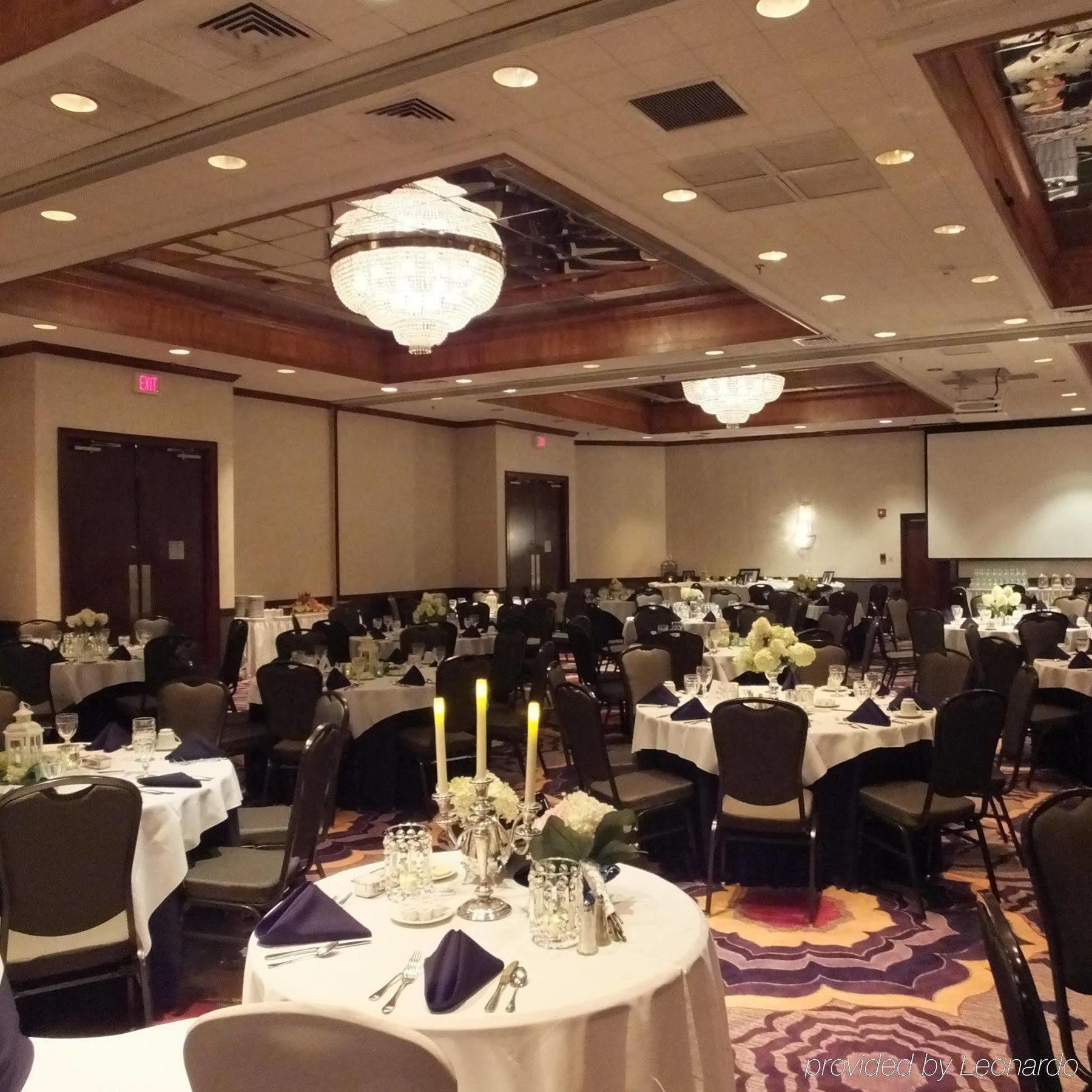 Crowne Plaza Hotel Hickory By Ihg Extérieur photo